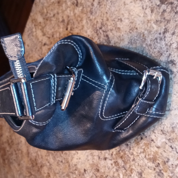 MICHAEL KORS BLACK PEBBLED LEATHER HOBO BAG - Picture 3 of 13